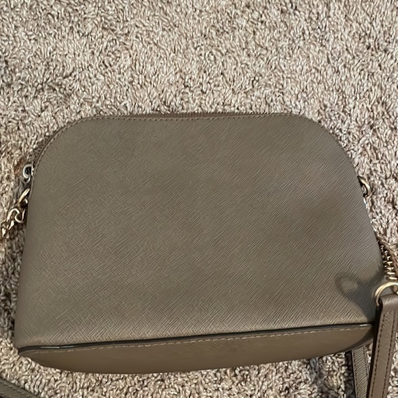 Micheal Kors purse! Gently used and in good condition. - Picture 2 of 3